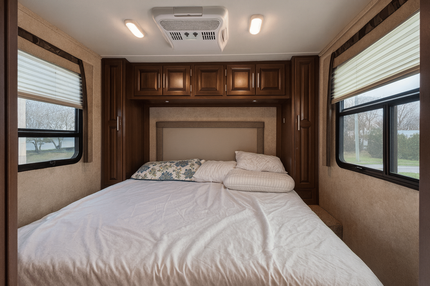 EF23FEBA-C5B9-4488-B08F-F5C9BE2D4AA6